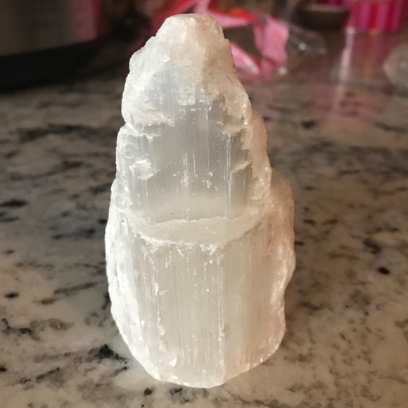 Accessories - 4 inch selenite tower